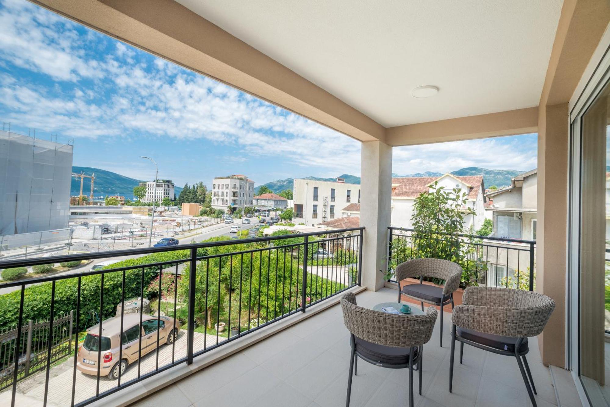 Villa Linz Tivat Bagian luar foto